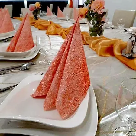 Jolán Pension&restaurant Affittacamere 3*