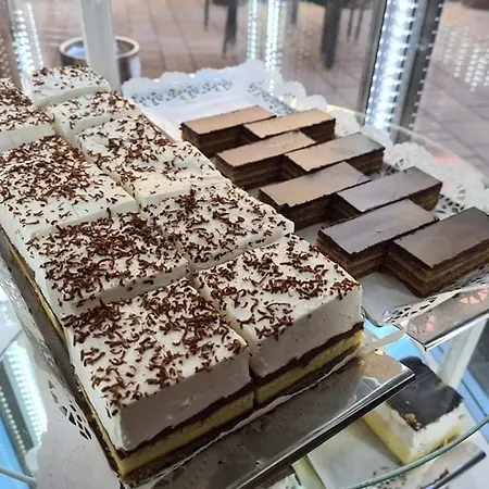 Jolán Pension&restaurant Affittacamere 3*