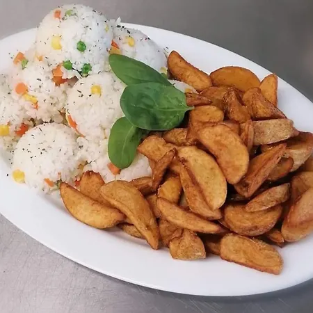 招待所 Jolan & Restaurant Cicov