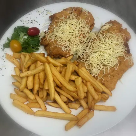 Jolan & Restaurant בית הארחה Cicov