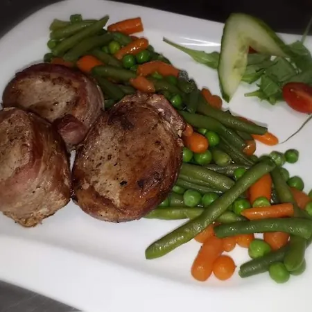 Jolan & Restaurant בית הארחה 3*