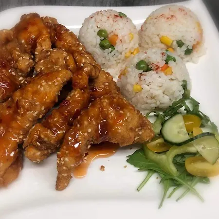 Jolan & Restaurant 招待所 3*