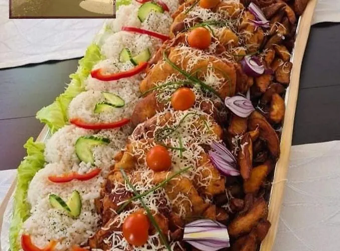 Jolan & Restaurant בית הארחה Cicov