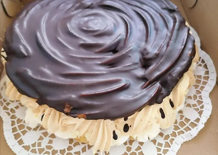 בית הארחה Jolan & Restaurant 3*