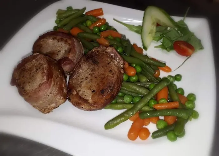 Jolan & Restaurant בית הארחה 3*