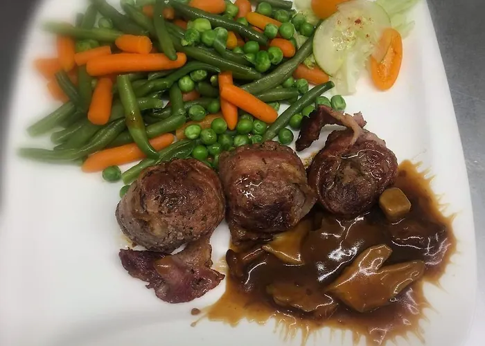 Jolan & Restaurant 3*